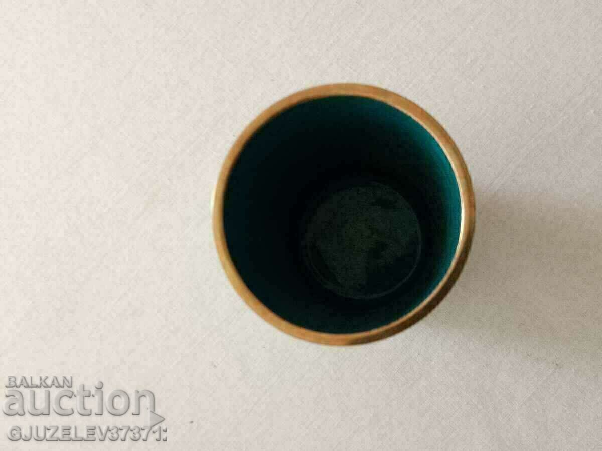 Delivery of Old made in china collectible vase multicolored Delivery of Old made in china collectible vase multicolored