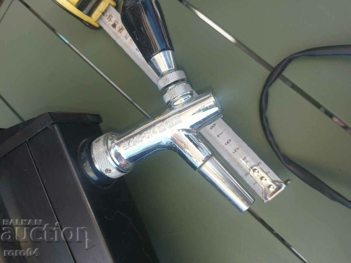 BEER - TAP - CAPITAL - CHEERS - 5 BEER - TAP - CAPITAL - CHEERS - 5