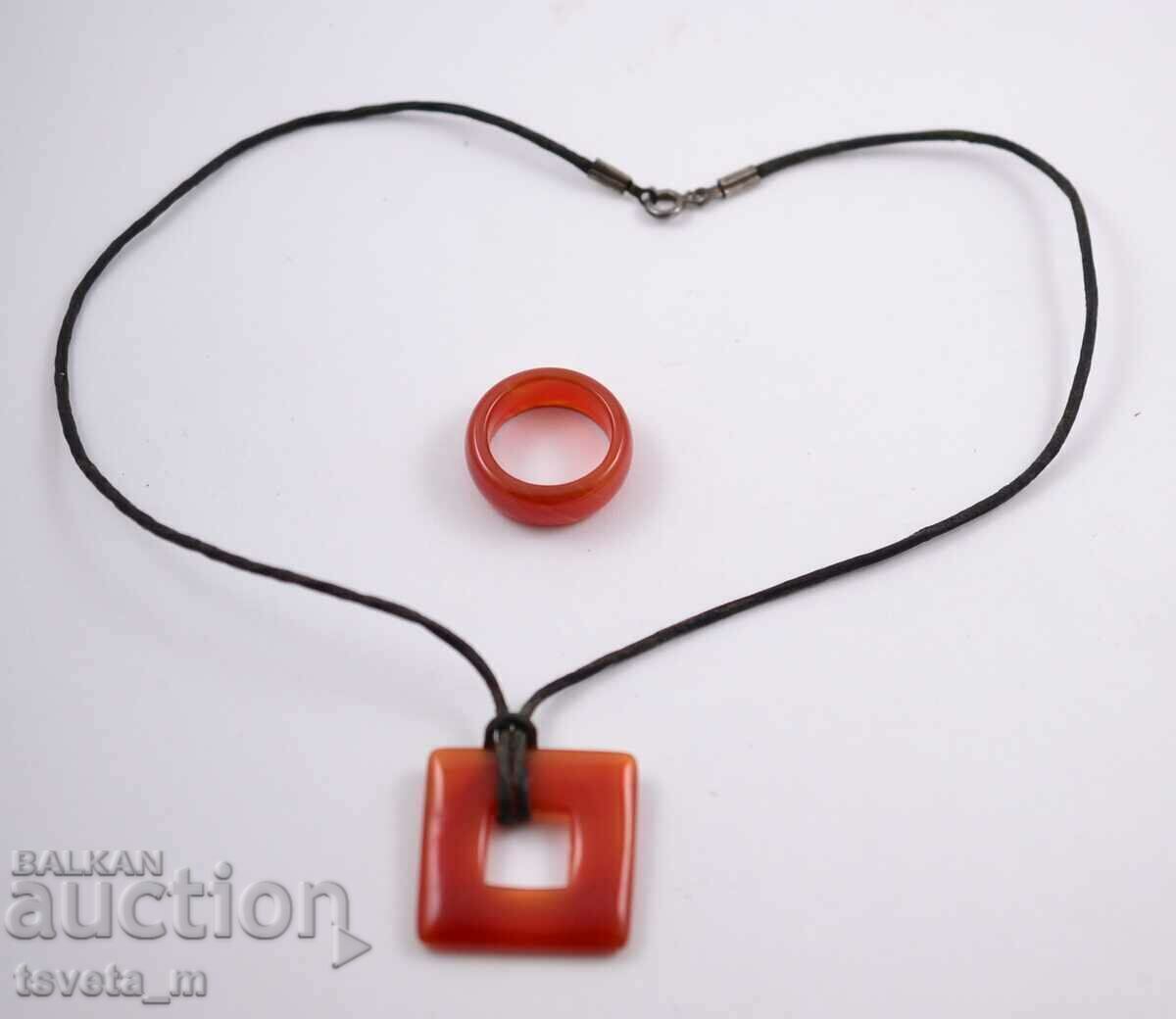 Комплект колие и пръстен