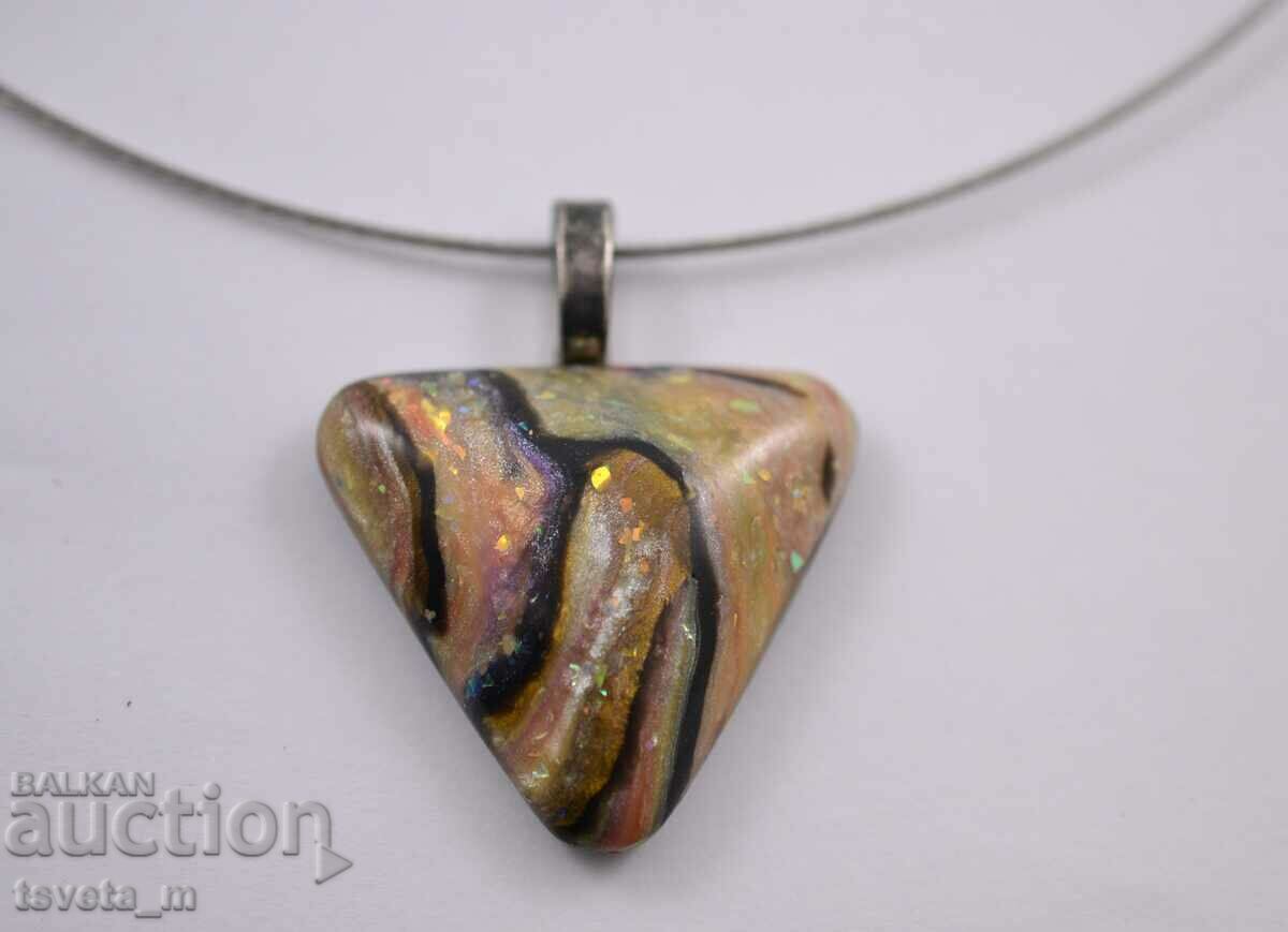 Necklace with a medallion with price 8.00 BGN | € 4.09 Necklace with a medallion with price 8.00 BGN | € 4.09