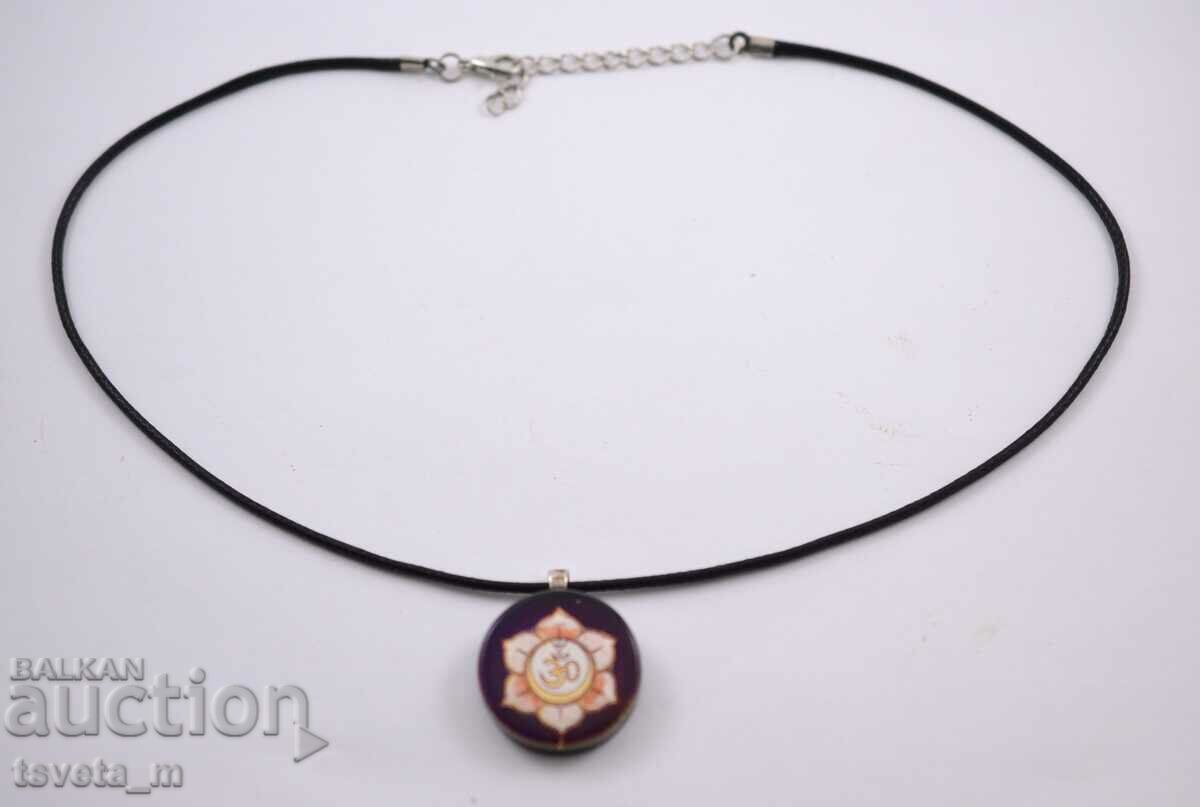 Glass medallion necklace