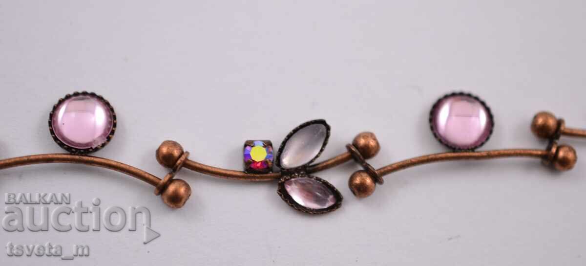 Colier, colier cu preț 4.00 BGN | € 2.05 Colier, colier cu preț 4.00 BGN | € 2.05