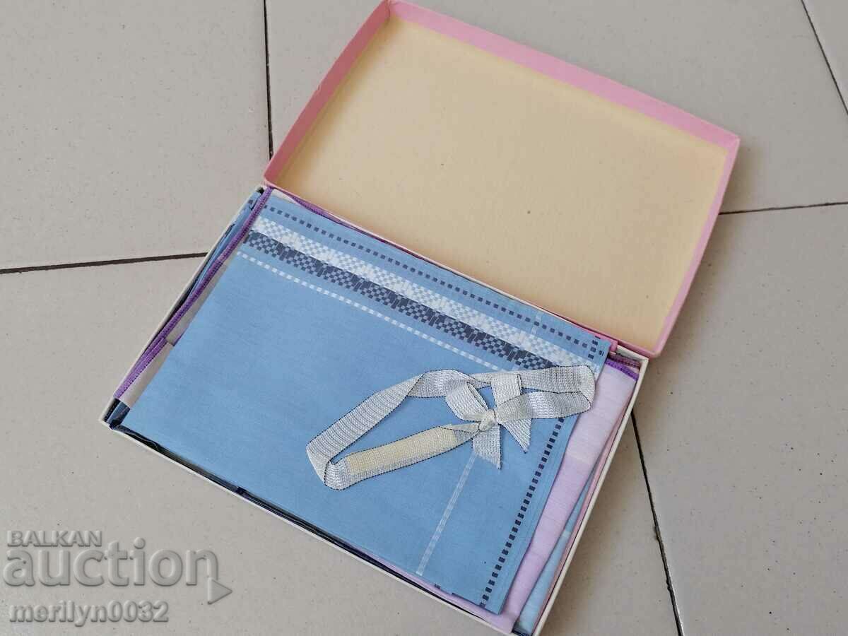 Set of women's handkerchiefs 6 pieces from the 60s. Vintage with price 65.00 BGN | € 33.23 Set of women's handkerchiefs 6 pieces from the 60s. Vintage with price 65.00 BGN | € 33.23