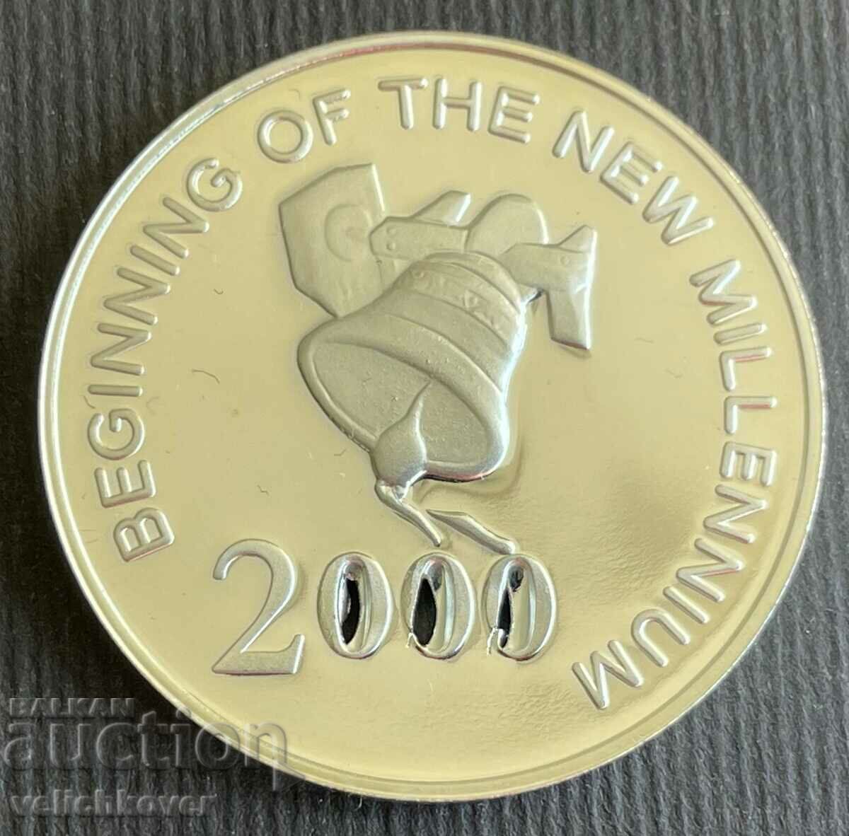 35063 Български монетен двор жетон Милениум с дупки 2000г.