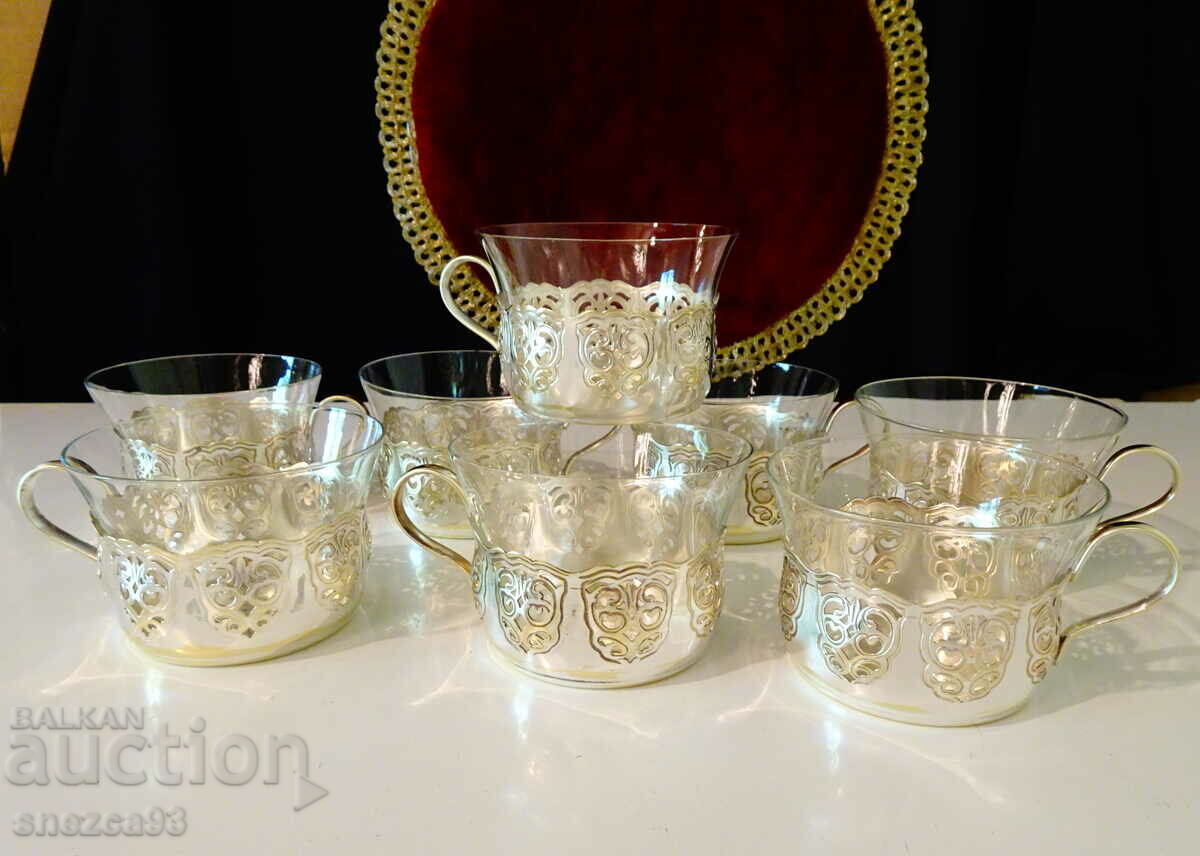 Silver-plated service cups 8 pieces. Silver-plated service cups 8 pieces.