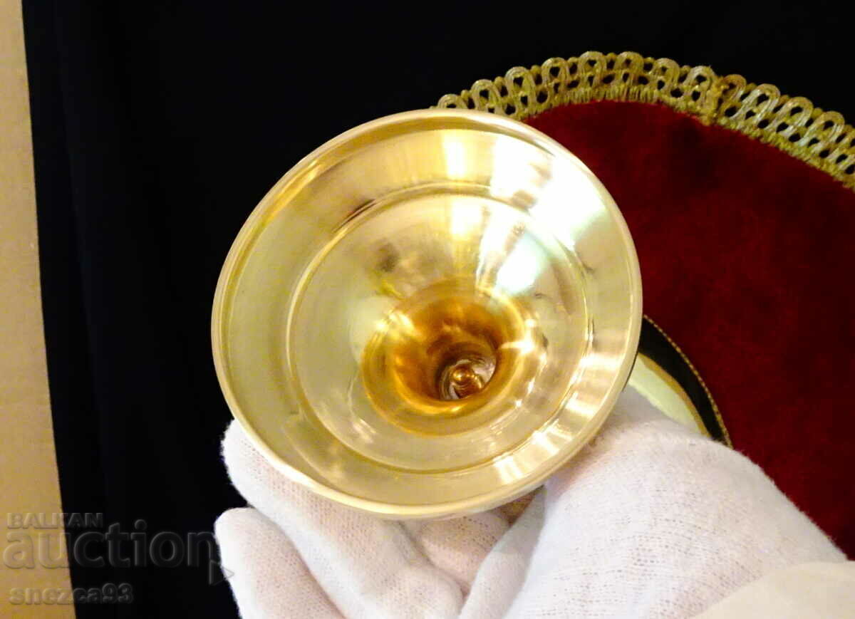 Delivery of Brass goblet 500 ml. Delivery of Brass goblet 500 ml.