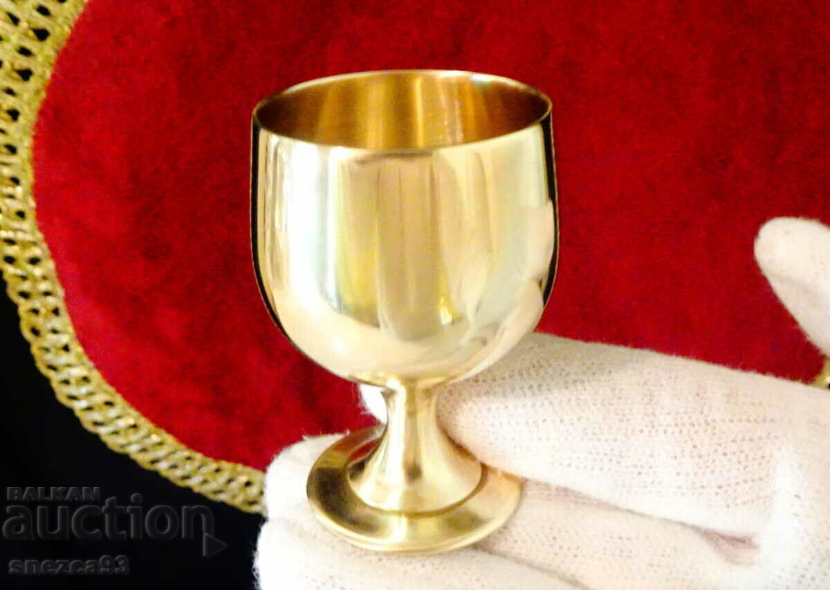 Delivery of Bronze brandy glass 6 cm.