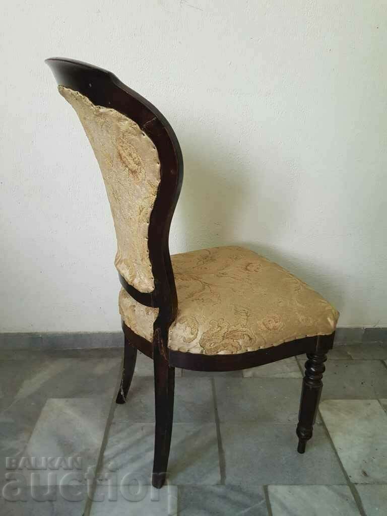 Auction Unique antique solid wood restored chair Auction Unique antique solid wood restored chair