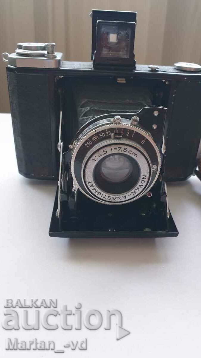 Auction Camera Zeiss Ikon Camera Novar Anastigmat 7.5 cm 1:4,5 Auction Camera Zeiss Ikon Camera Novar Anastigmat 7.5 cm 1:4,5