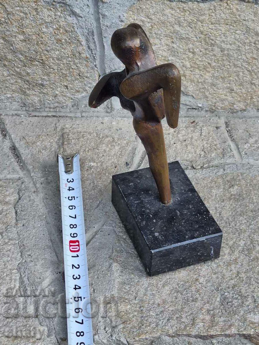 Delivery of Old bronze sculpture.