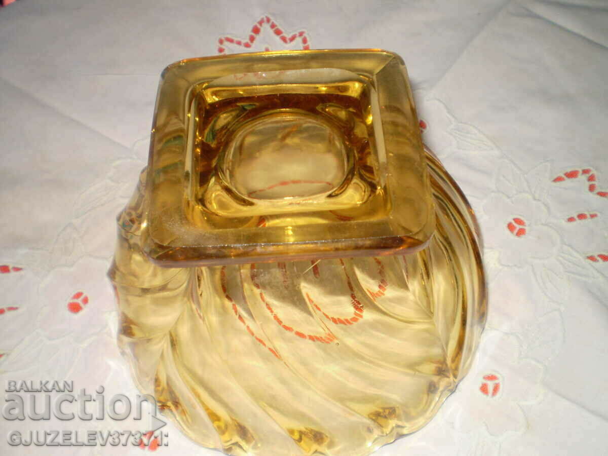 Vintage Art Deco 1930 Amber Glass Bowl - 6 Vintage Art Deco 1930 Amber Glass Bowl - 6