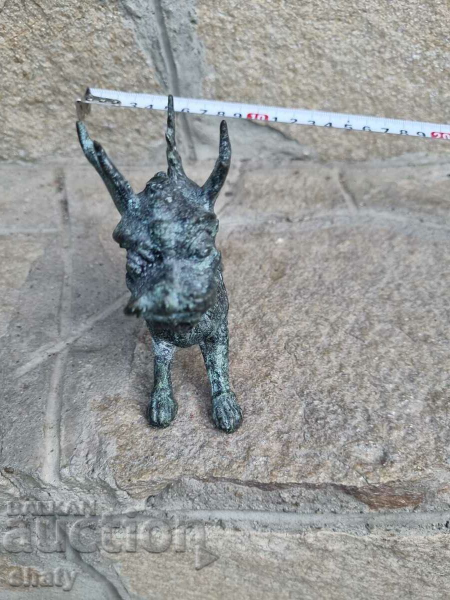 Auction Old bronze sculpture. Auction Old bronze sculpture.