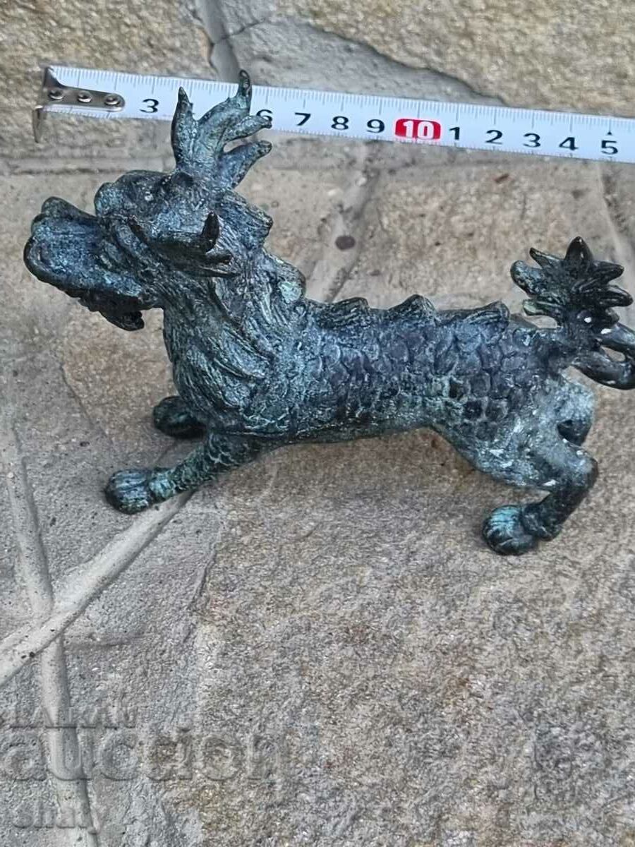 Delivery of Old bronze sculpture. Delivery of Old bronze sculpture.