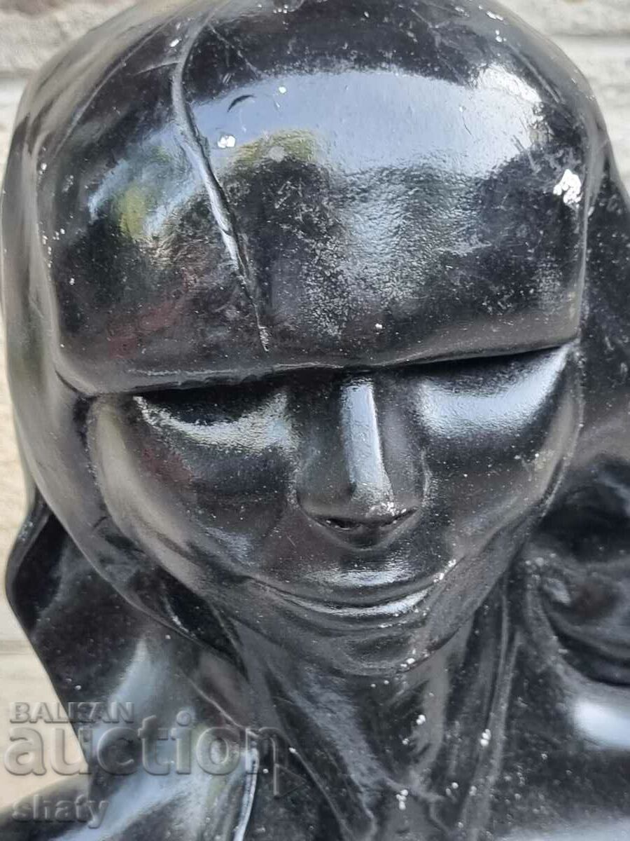 Δημοπρασία Παλιό γλυπτό. Δημοπρασία Παλιό γλυπτό.