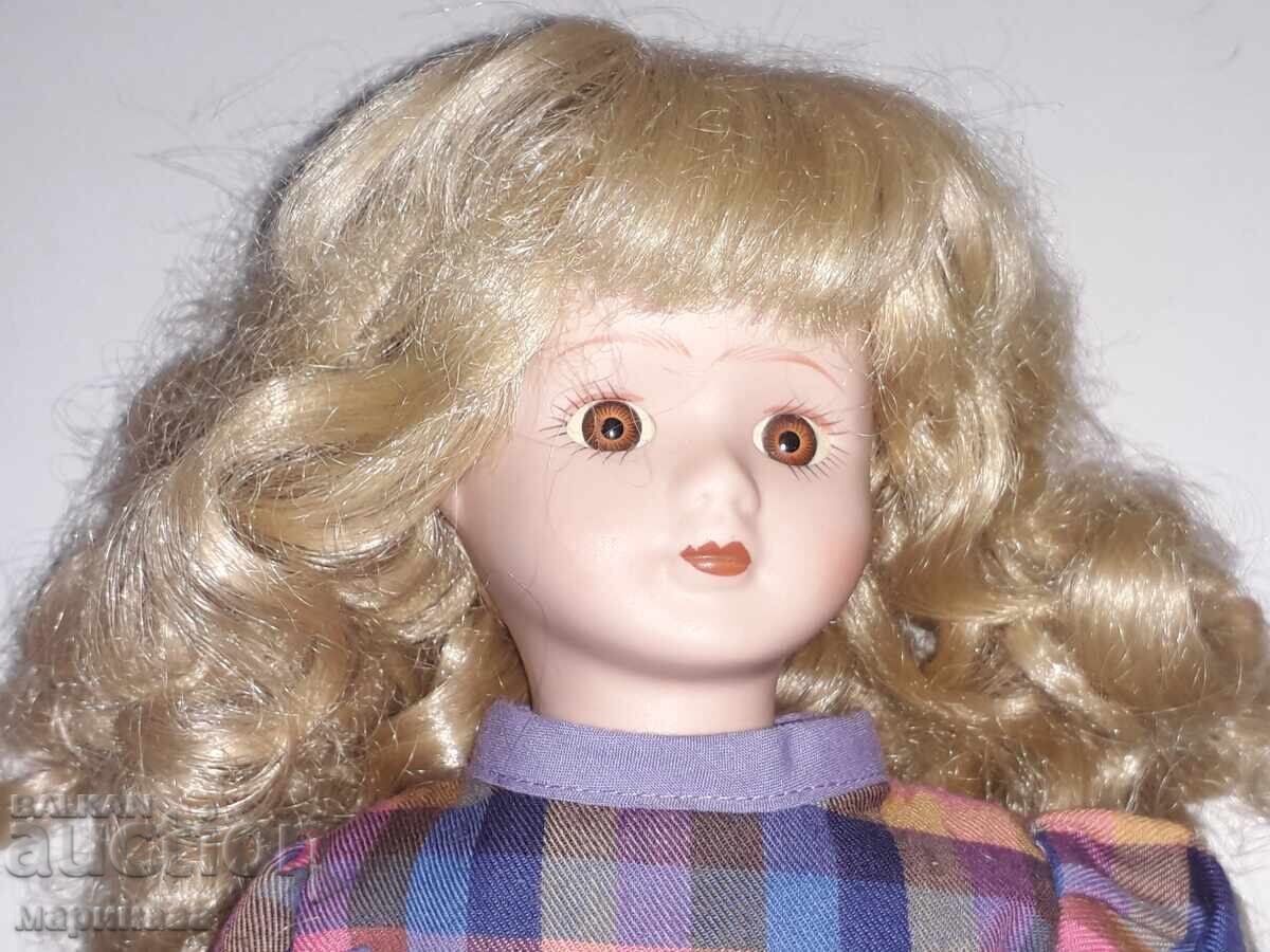 Delivery of OLD DOLL. PORCELAIN. GERMANY