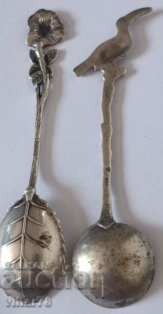 Lot of two silver spoons - 6 Lot of two silver spoons - 6