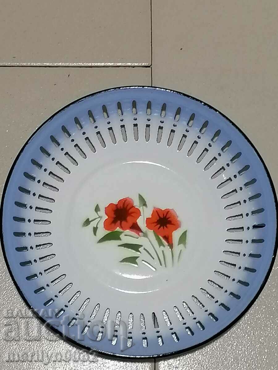 Auction  Old pan with enamel, fruit, enameled container