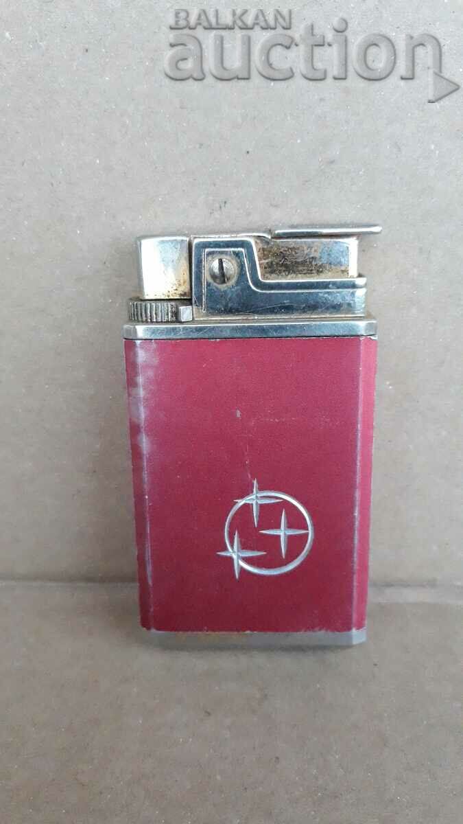 Sankyo lighter with lantern ROYAL MUSICAL JAPAN 70s with price 31.00 BGN | € 15.85 Sankyo lighter with lantern ROYAL MUSICAL JAPAN 70s with price 31.00 BGN | € 15.85