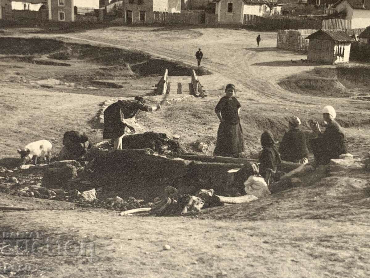 At the tap Washing clothes Beat and culture old photo with price 20.00 BGN | € 10.23 At the tap Washing clothes Beat and culture old photo with price 20.00 BGN | € 10.23