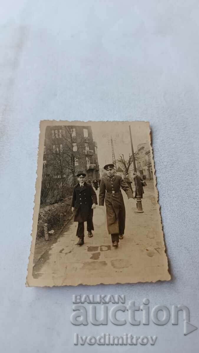 Fotografie Sofia Un ofițer și un student la plimbare 1941