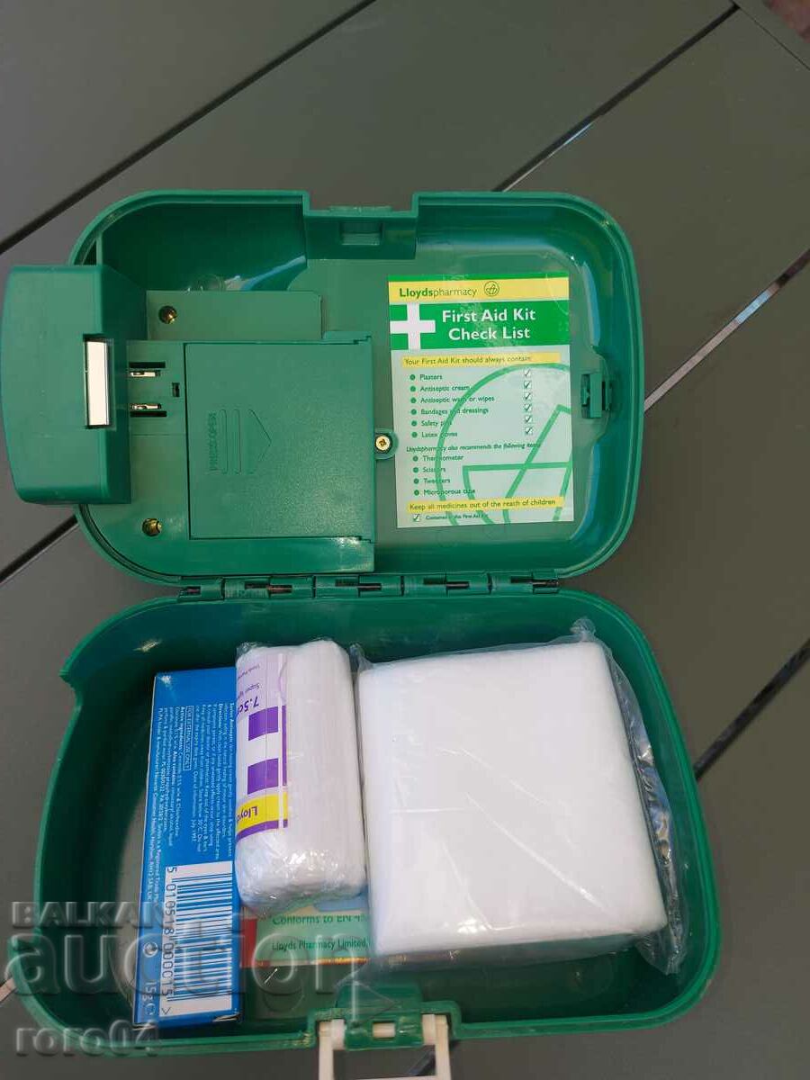 MEDICAL KIT - LANTERN - 5