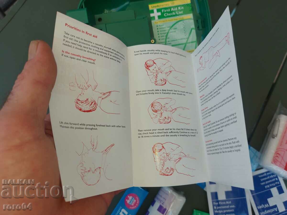 MEDICAL KIT - LANTERN - 7