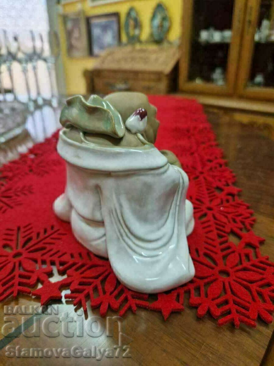 A unique rare Chinese porcelain figure - 5