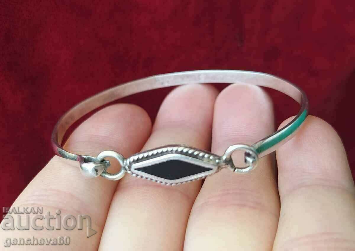 Silver bracelet with onyx, markings