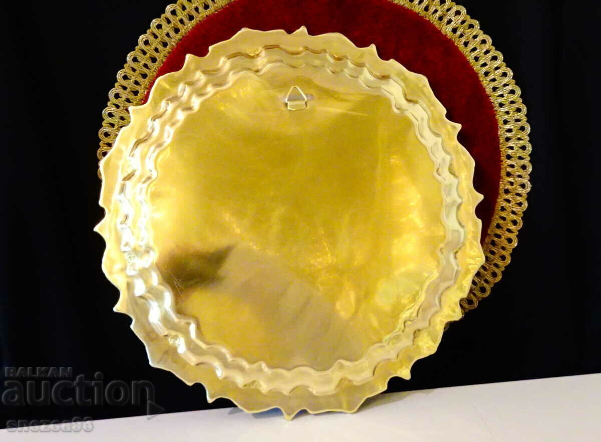 Tutankhamun bronze tray. - 6 Tutankhamun bronze tray. - 6