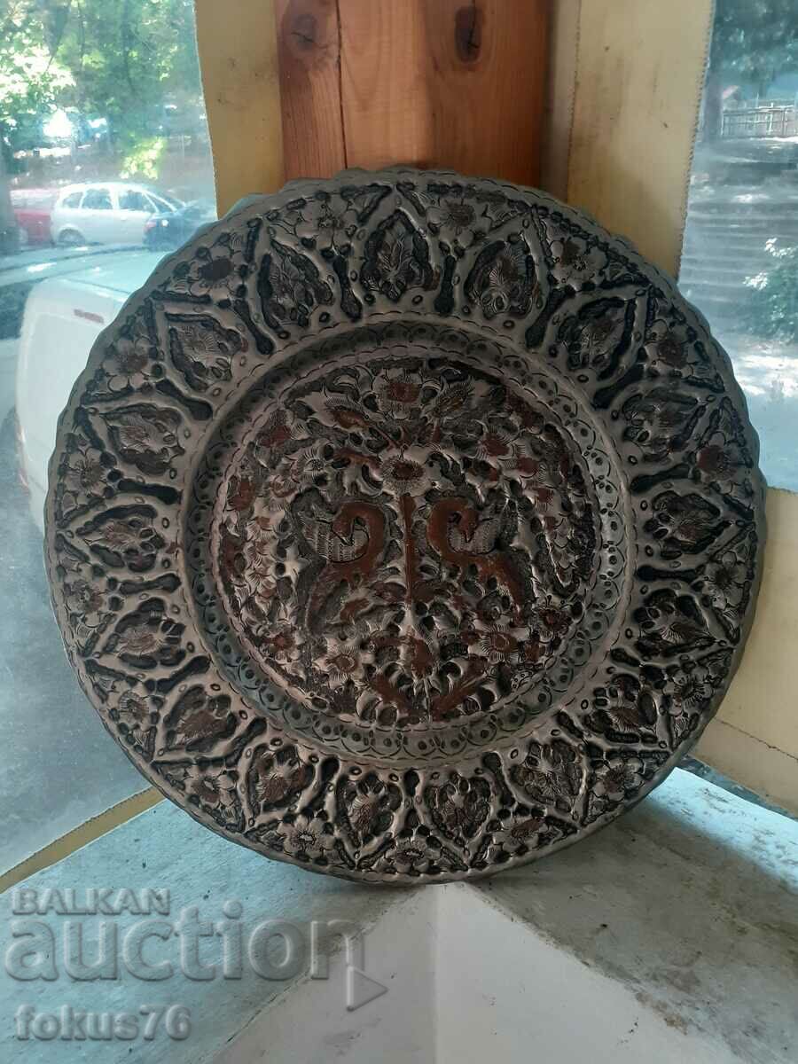 Old large hammered and engraved copper chicken plate with price 129.00 BGN | € 65.96 Old large hammered and engraved copper chicken plate with price 129.00 BGN | € 65.96