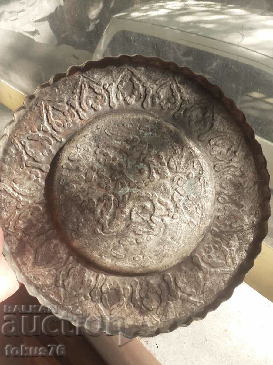 Old large hammered and engraved copper chicken plate - 6 Old large hammered and engraved copper chicken plate - 6