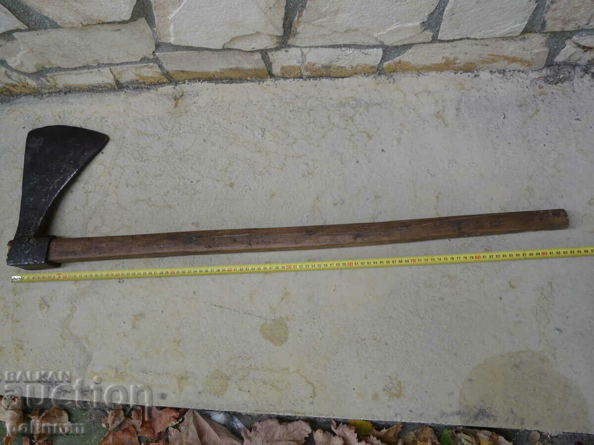Huge old ax - 396 - 5