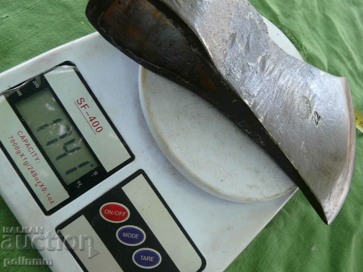 Old Massive Axe - 400 - 5 Old Massive Axe - 400 - 5