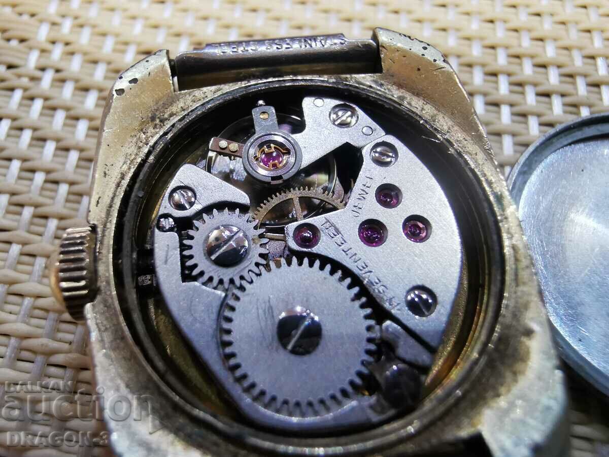 GOLDEN PRATINA - 5 GOLDEN PRATINA - 5