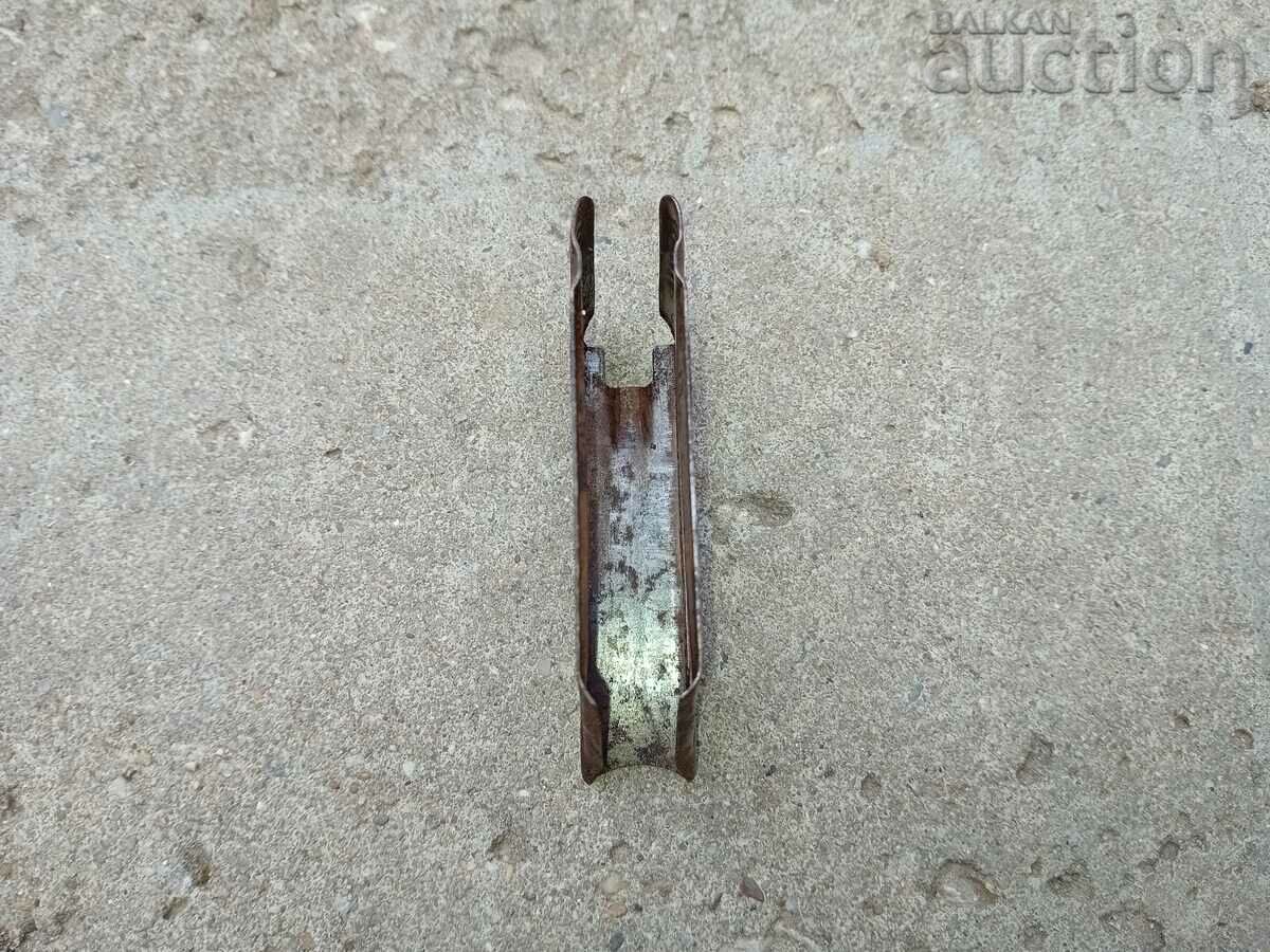 Delivery of WW2 Mannlicher M-95 Carbine Rifle Cartridge Tin Pack Delivery of WW2 Mannlicher M-95 Carbine Rifle Cartridge Tin Pack