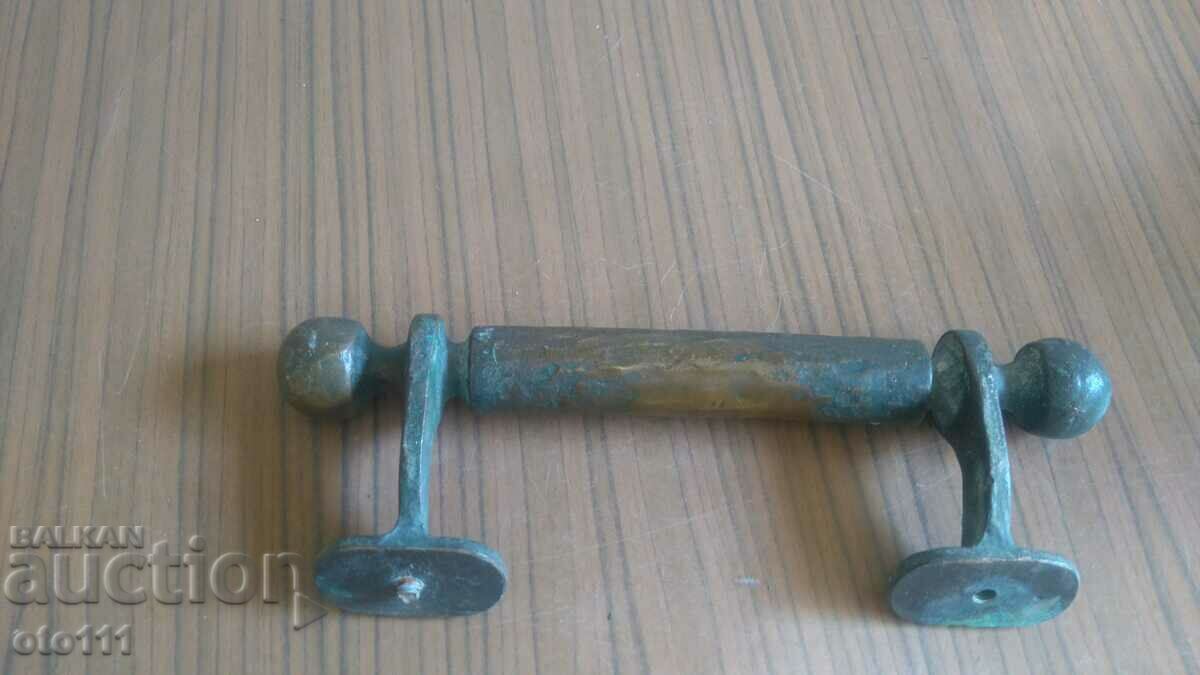 Аукцион СТАРА БРОНЗОВА ДРЪЖКА ЗА ВРАТА Аукцион СТАРА БРОНЗОВА ДРЪЖКА ЗА ВРАТА