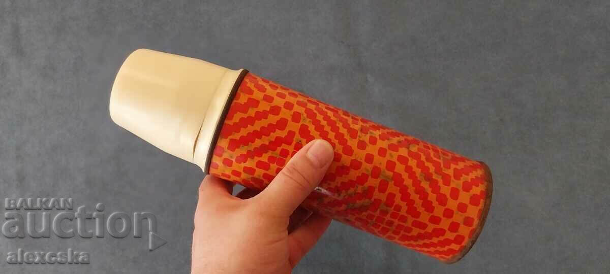 Соц термос с цена 14.00 лв. | € 7.16