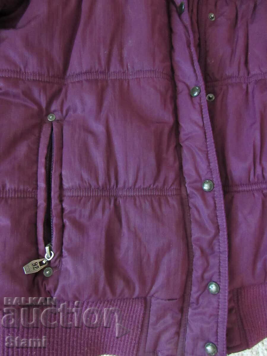 Frumoasa geaca de iarna TIMEOUT XL, mov cu preț 23.00 BGN | € 11.76 Frumoasa geaca de iarna TIMEOUT XL, mov cu preț 23.00 BGN | € 11.76