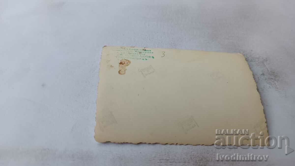 Photo Topolovgrad Young men and women by the river with price 2.65 BGN | € 1.35