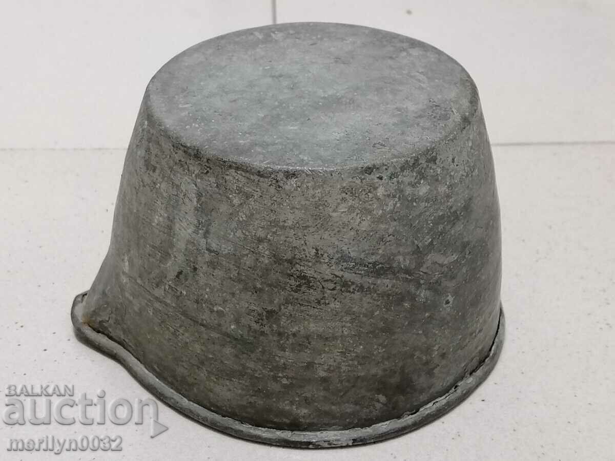 An old tin can of copper - 5 An old tin can of copper - 5