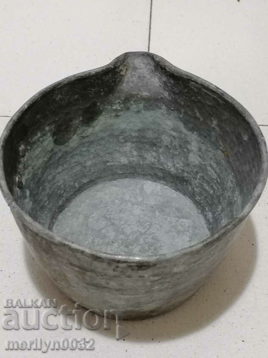 An old tin can of copper - 6 An old tin can of copper - 6