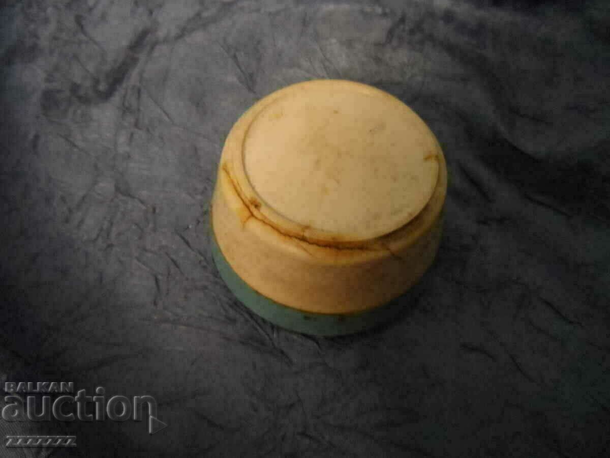 Delivery of SOC box of cream AM Delivery of SOC box of cream AM