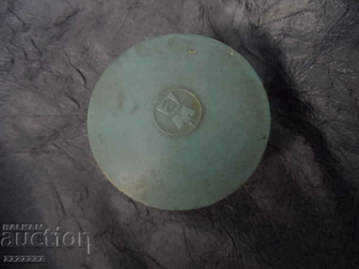 SOC box of cream AM - 7 SOC box of cream AM - 7