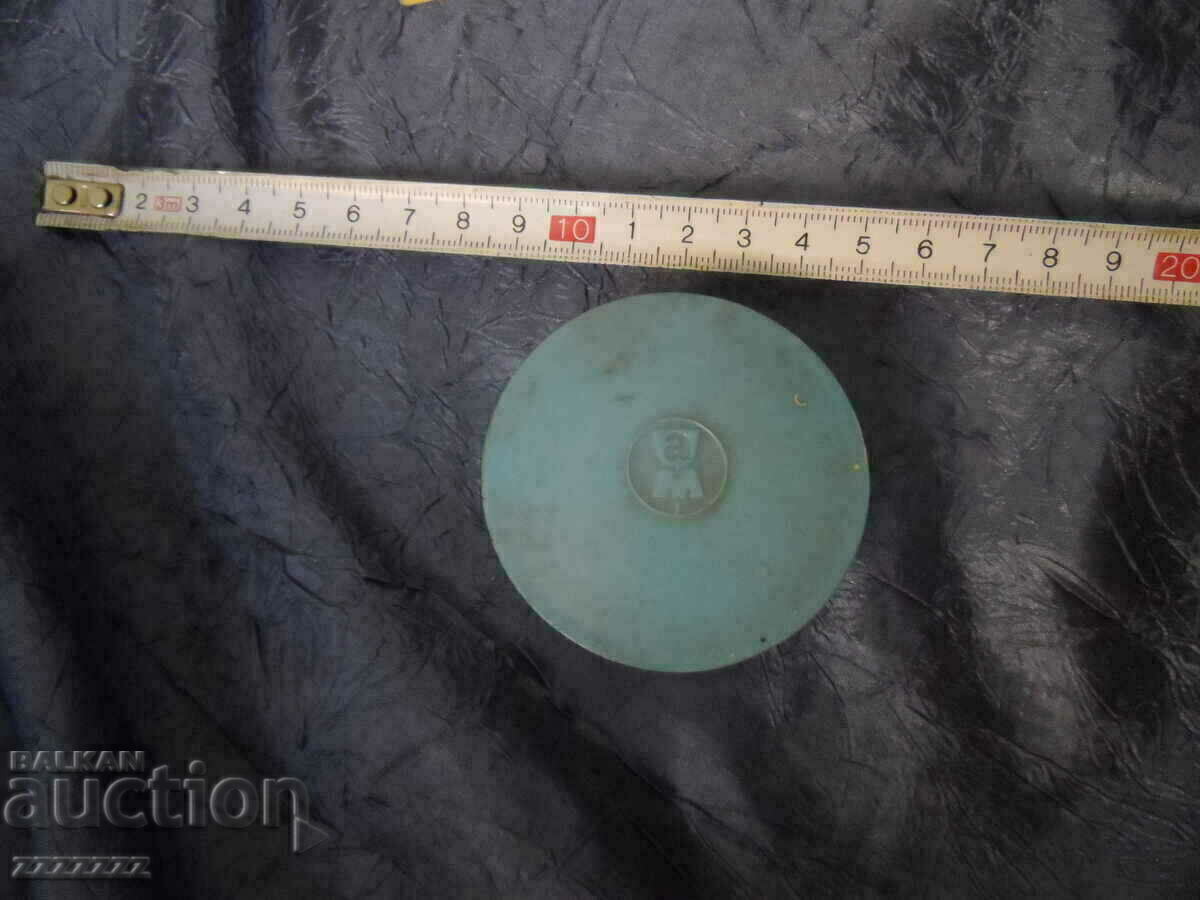 SOC box of cream AM SOC box of cream AM