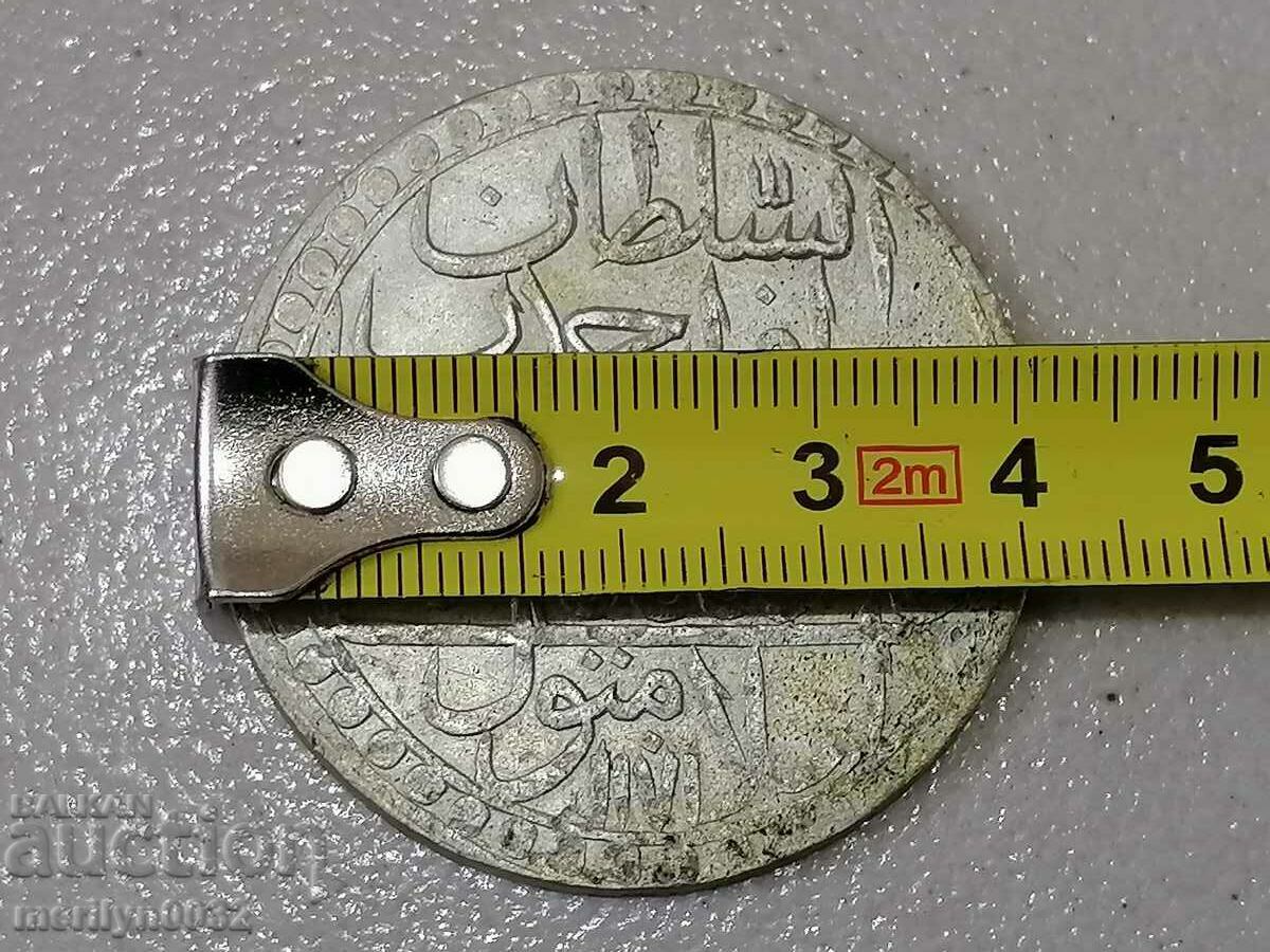 Licitație Moneda otomană de argint 465/1000 Mustafa al III-lea 1171 Licitație Moneda otomană de argint 465/1000 Mustafa al III-lea 1171