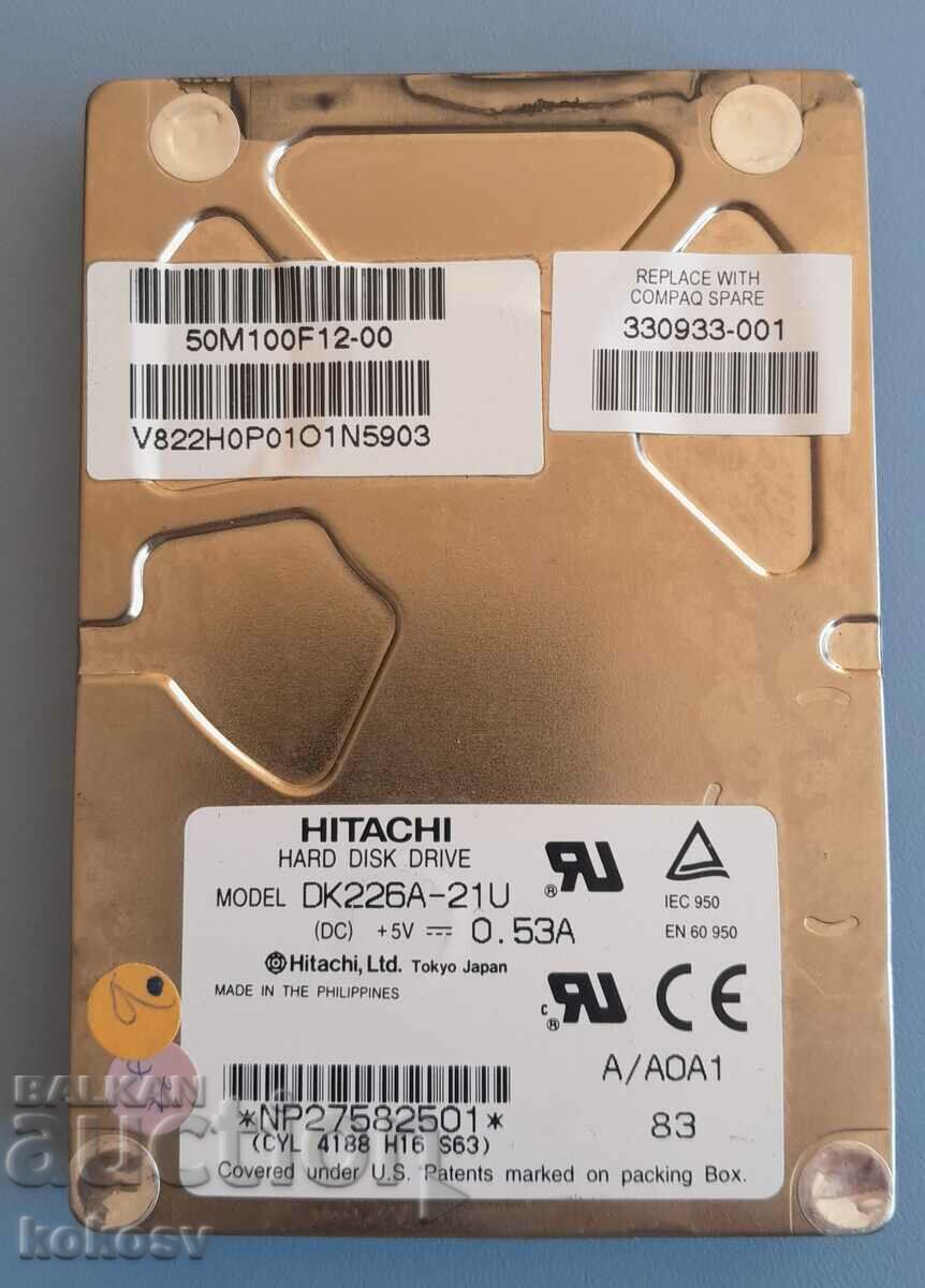 Ретро хард диск HDD Hitachi 2GB IDE DK226A-21U