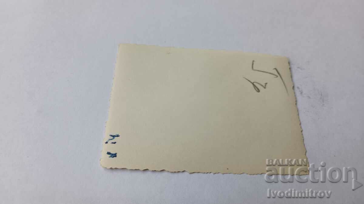 Φωτογραφία Άνδρας γυναίκα και μωρό στην παραλία με τιμή 1.45 BGN | € 0.74 Φωτογραφία Άνδρας γυναίκα και μωρό στην παραλία με τιμή 1.45 BGN | € 0.74