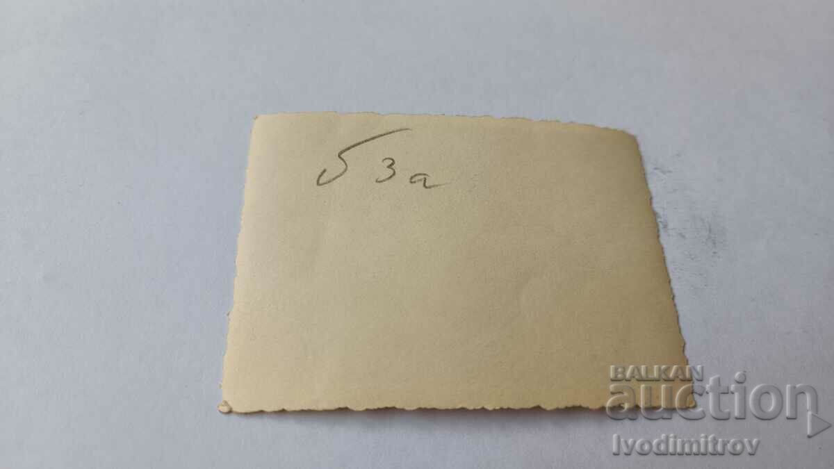 Foto Femeie pe plajă cu preț € 0.74 | 1.45 BGN