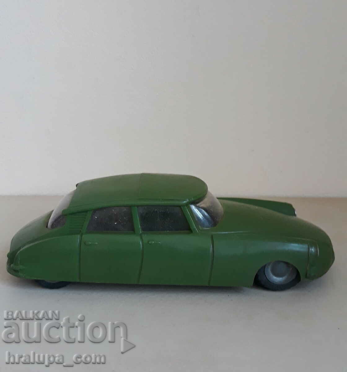 Аукцион Кола модел 1960 Унгария Flim Lemez Citroen DS 19 1:35 Аукцион Кола модел 1960 Унгария Flim Lemez Citroen DS 19 1:35