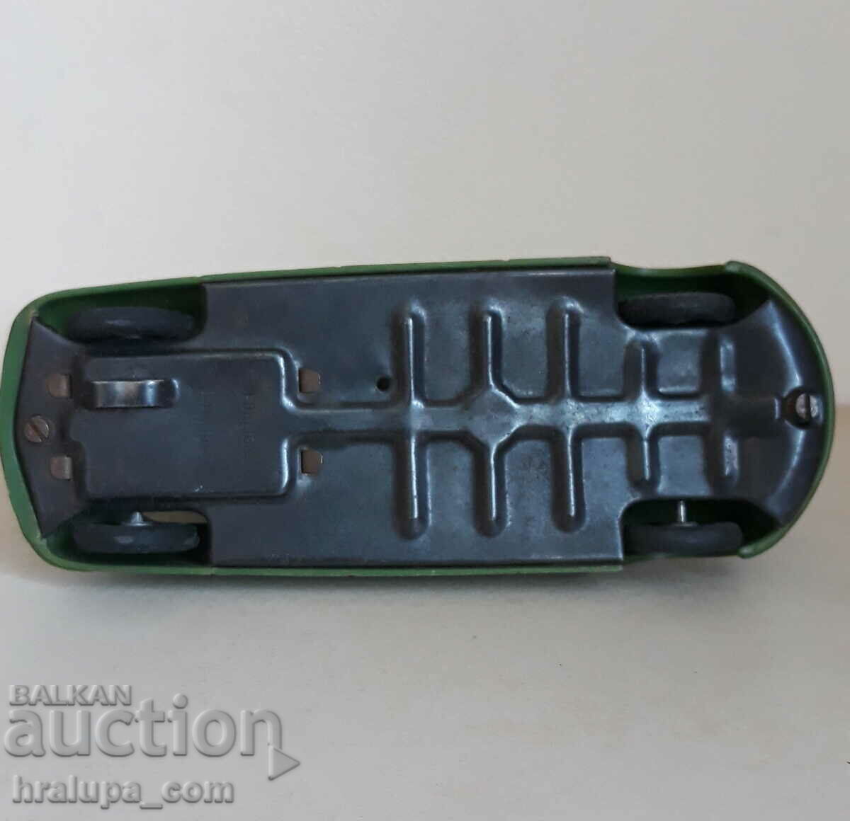 Кола модел 1960 Унгария Flim Lemez Citroen DS 19 1:35 - 6 Кола модел 1960 Унгария Flim Lemez Citroen DS 19 1:35 - 6